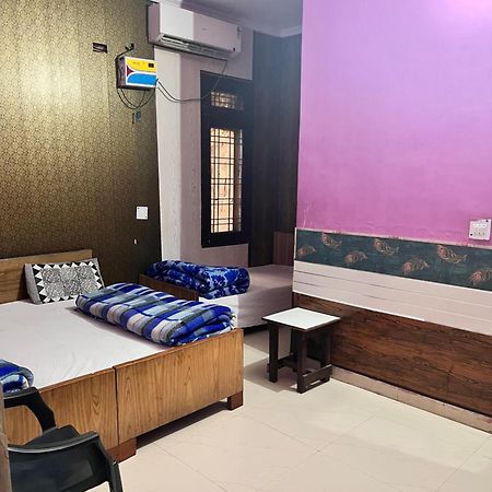 Hotel Pushpanjali Haldwāni Екстериор снимка